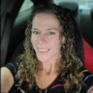 Meet your Posher, Dena